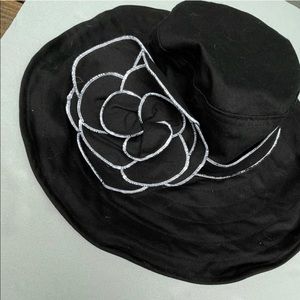 NWOT Scala black sun hat